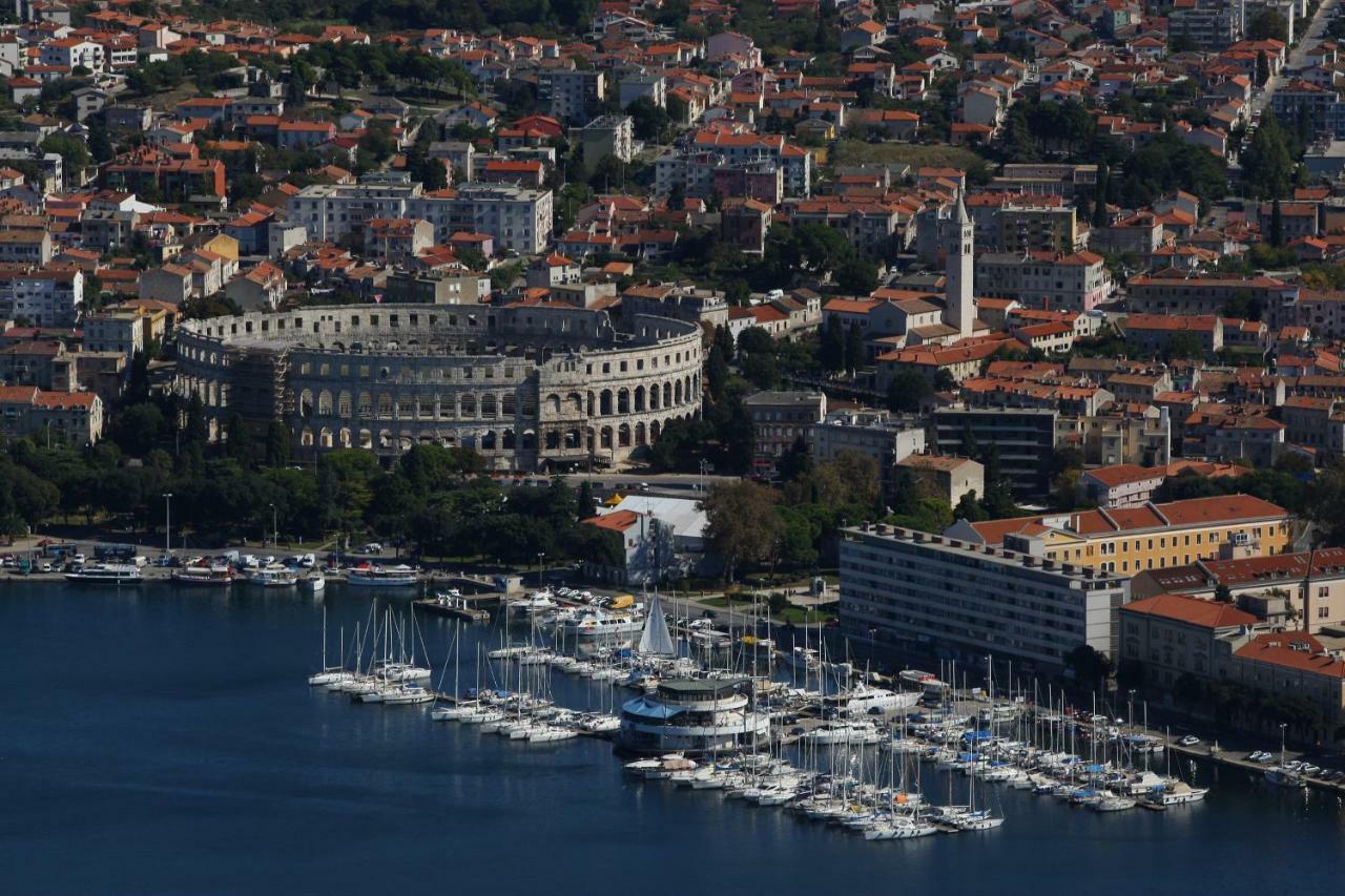 Apartment Petrinic V Pula Dış mekan fotoğraf